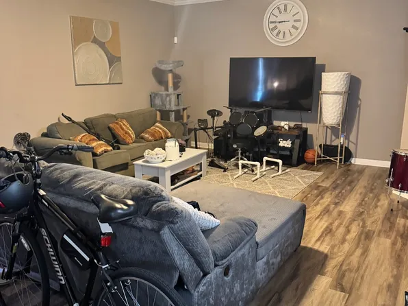6160 Eckhert #108, San Antonio, TX 78240