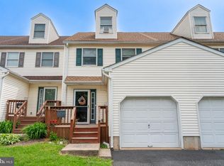 716 Cedar Ct, Red Hill, PA 18076