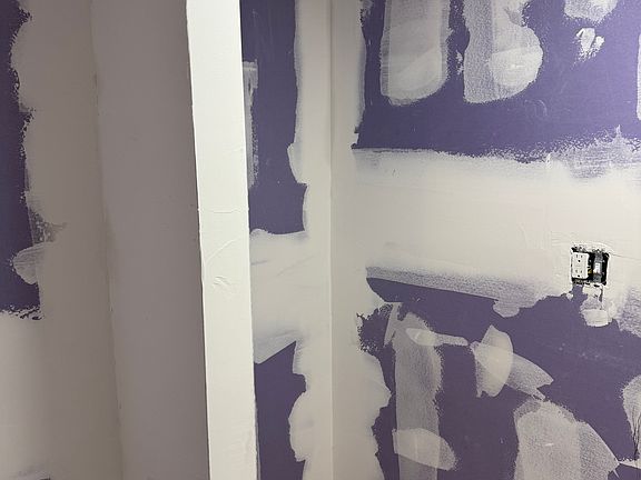 4th image of 2 Nestor St #2