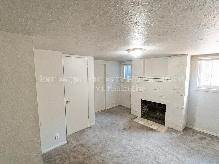 1108 W 12th Ave #4 — Photo 12