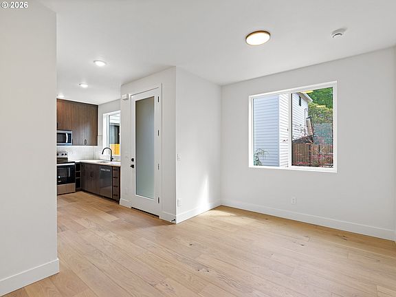 2nd image of 3215 SE 28th Ave