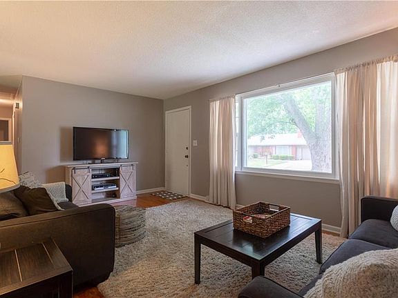 5th image of 1215 Tamara Dr