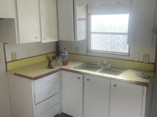 200 Bills Cir, Hartsville, SC 29550