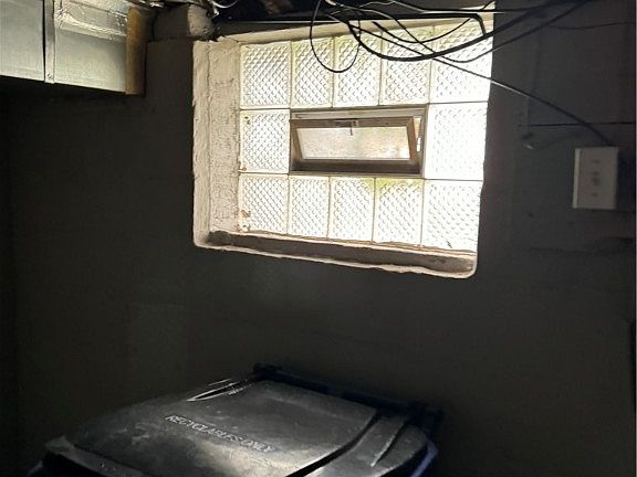 5th image of 4164 E 116th St