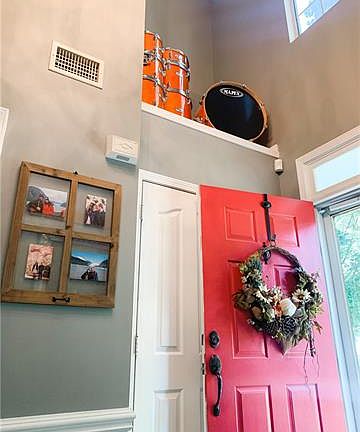 4th image of 8917 Newgard Ct