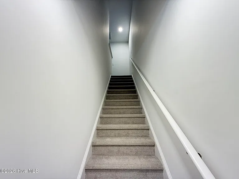 355 James St — Photo 16