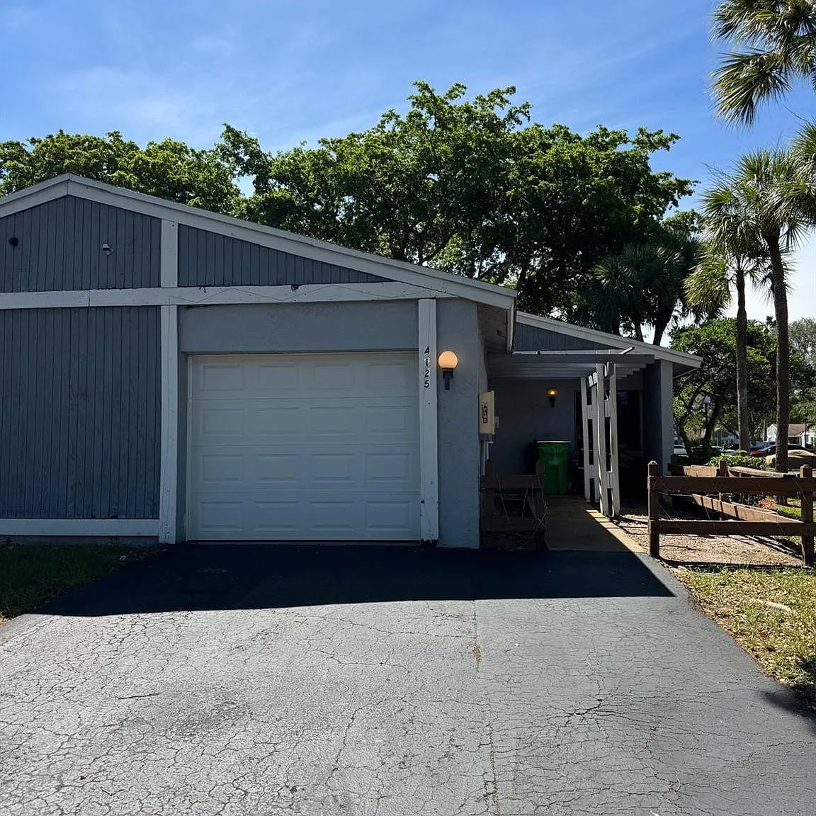 3 bed, 2.0 bath, 1238 sqft, $3,100 — Photo 2