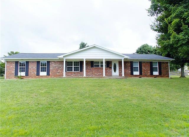 1st image of 303 Maple Ln