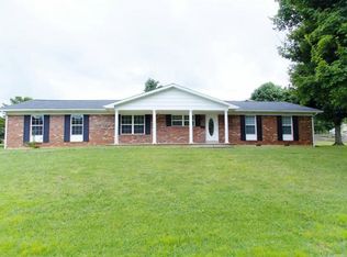 303 Maple Ln, Potosi, MO 63664