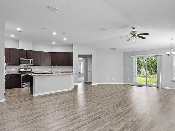 7747 Sunnydale Ln — Photo 9