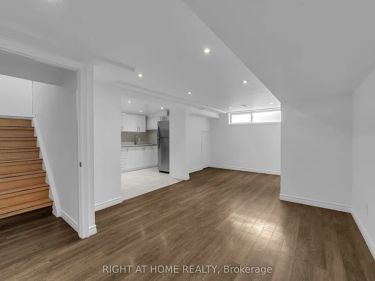 303 Blue Grass Blvd — Photo 8