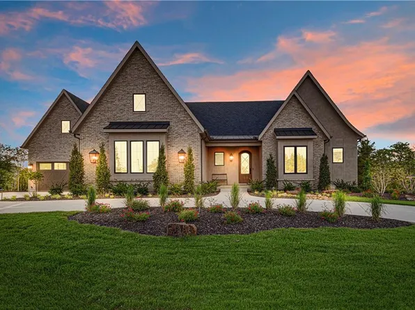 21396 W 93rd Ct, Lenexa, KS 66220