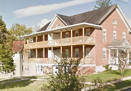 211 College Dr #2