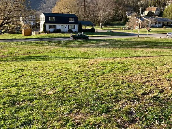 230 New Ave, Erwin, TN 37650