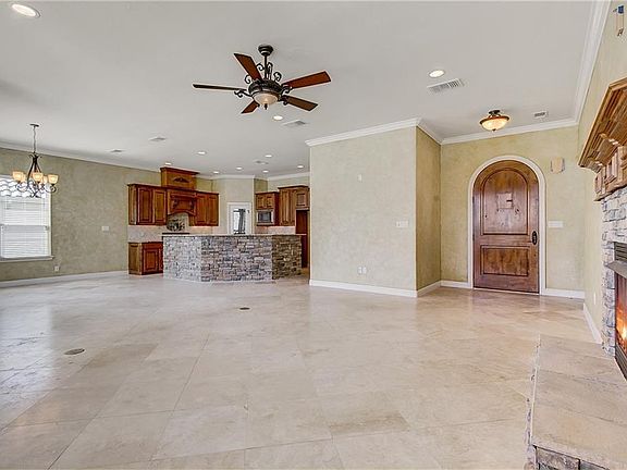 4th image of 1102 Catalina Bay Blvd