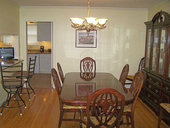 4th image of 1007 E Morgan Ave