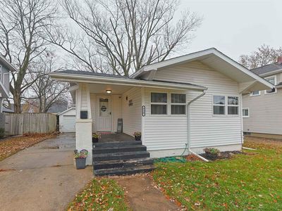 930 S 34th St, South Bend, IN, 46615