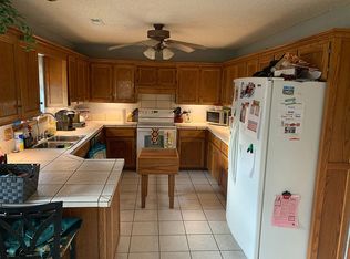 2704 S 44th St, Springdale, AR 72762