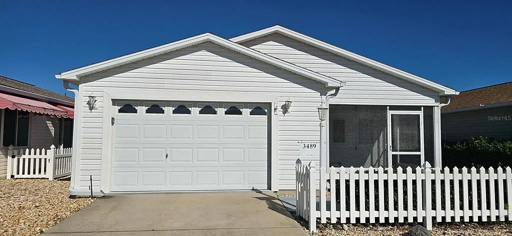 2 bed, 2.0 bath, 1188 sqft, $1,745 — Photo 1