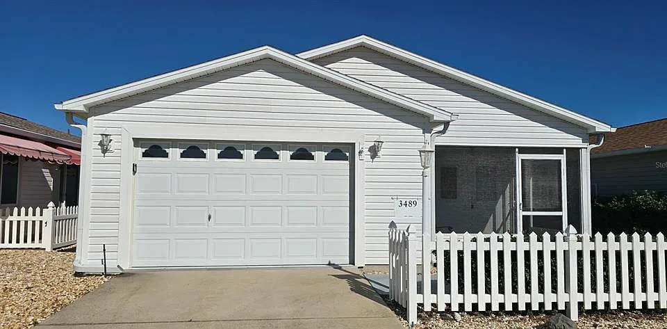 3489 Cambria Cir