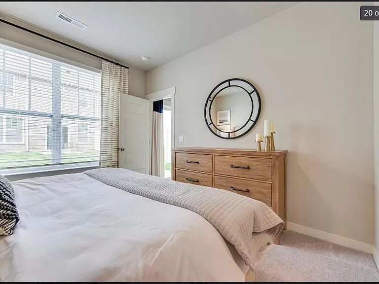 758 Mickelson Way — Photo 14