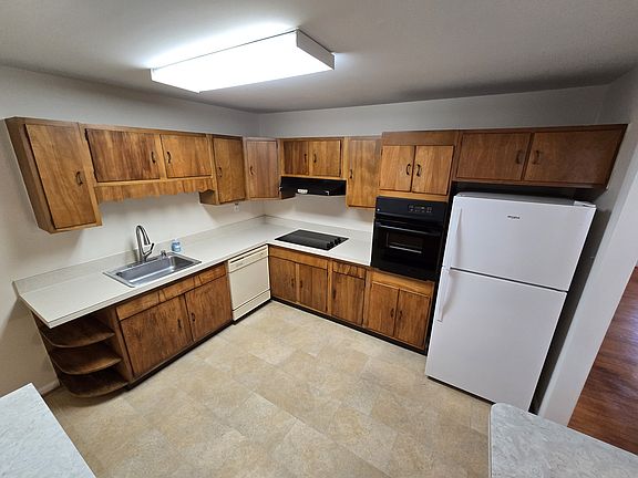 5th image of 3 Sheridan Rd #3