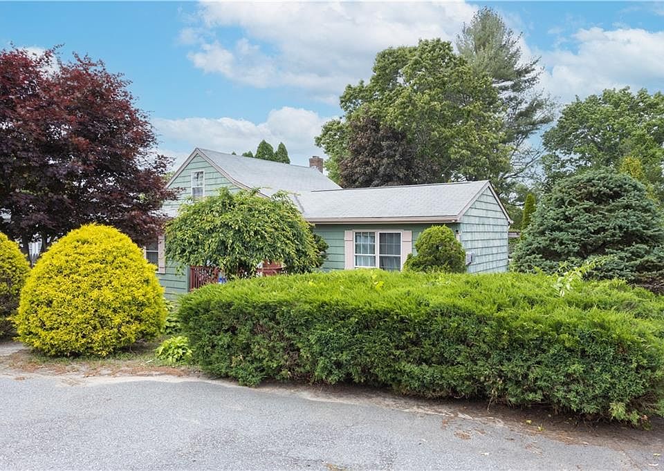 6 Greenbush Rd, West Warwick, RI 02893 Zillow