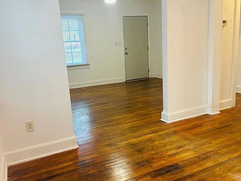 605 Pilot Ave — Photo 6
