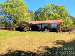 136 Lavender Rd, Ellenboro, NC 28040