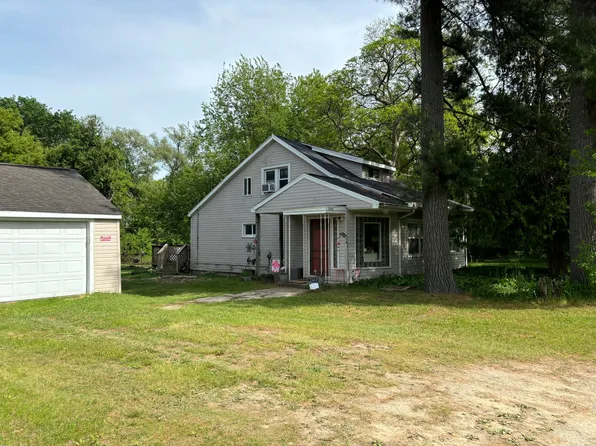2545 Massena St, Commerce Township, MI 48382