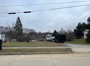 112 Stockholm St, Bloomington, IL 61701