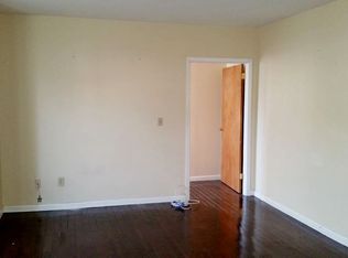 6041 75th Ave, Ridgewood, NY 11385