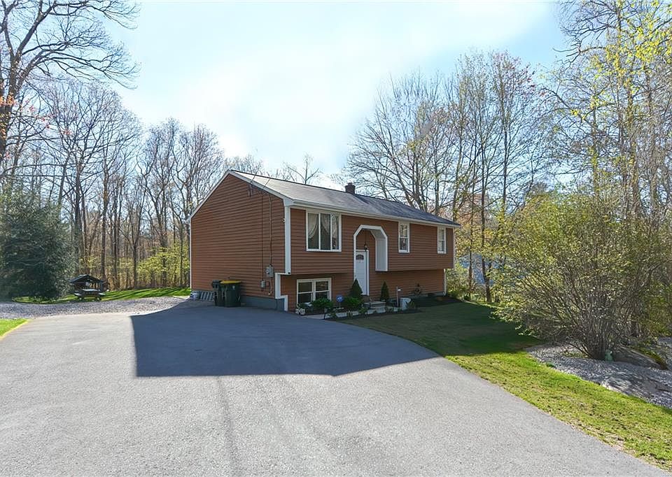 1576 E Wallum Lake Rd, Pascoag, RI 02859 Zillow