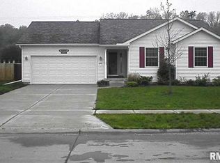 950 5th Avenue Dr, Andalusia, IL 61232