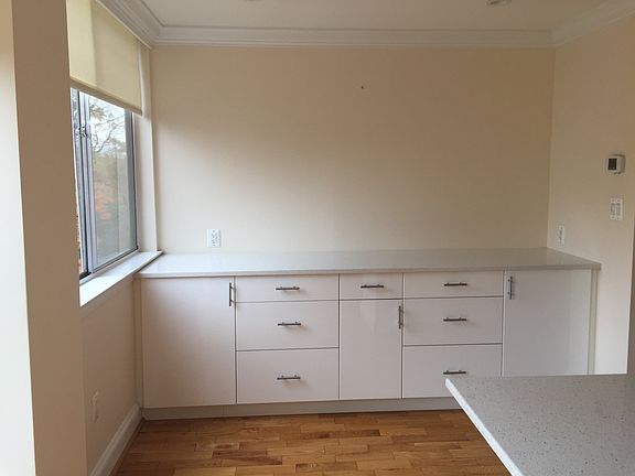 3rd image of 5353 Columbia Pike # 712