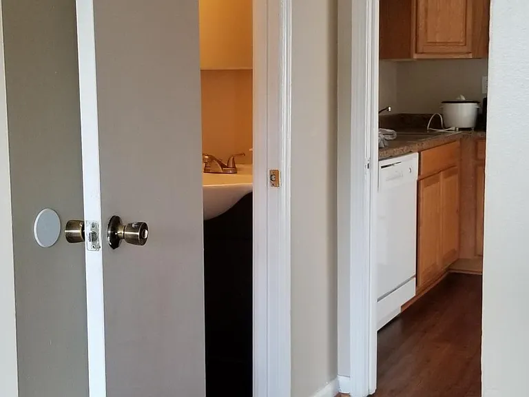 412 Rann Ct — Photo 5