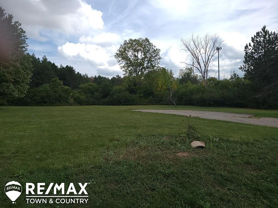 2nd image of 3347 S Dye Rd