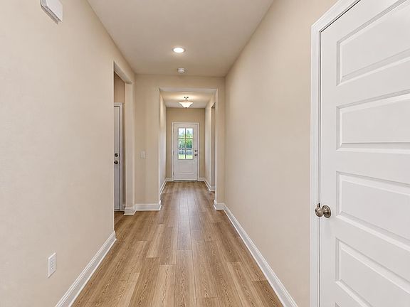 2nd image of 2667 Avalon St
