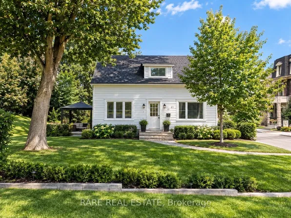 32 Main St, Mississauga, ON L5M 1X6