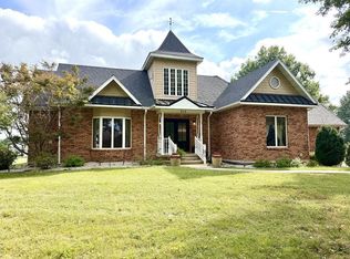 213 W Wood St, Shelbina, MO 63468