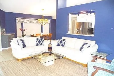 422 Avocado Ave — Photo 3