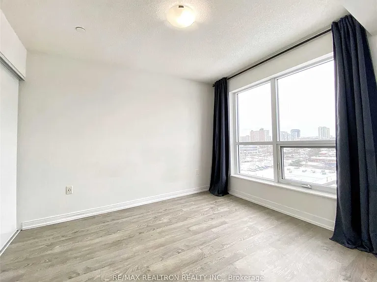 275 Village Green Sq #821 — Photo 12
