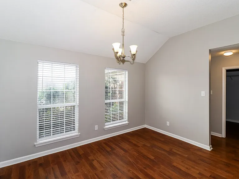 50 Lakewood Dr — Photo 6