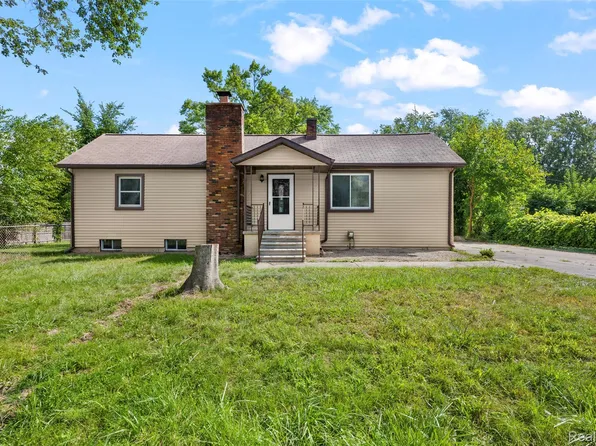 21632 Jacksonville St, Farmington Hills, MI 48336