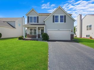 332 Daffodil Dr, Romeoville, IL 60446