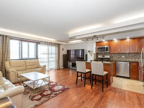 92-29 Qns Blvd, Rego Park, NY 11374