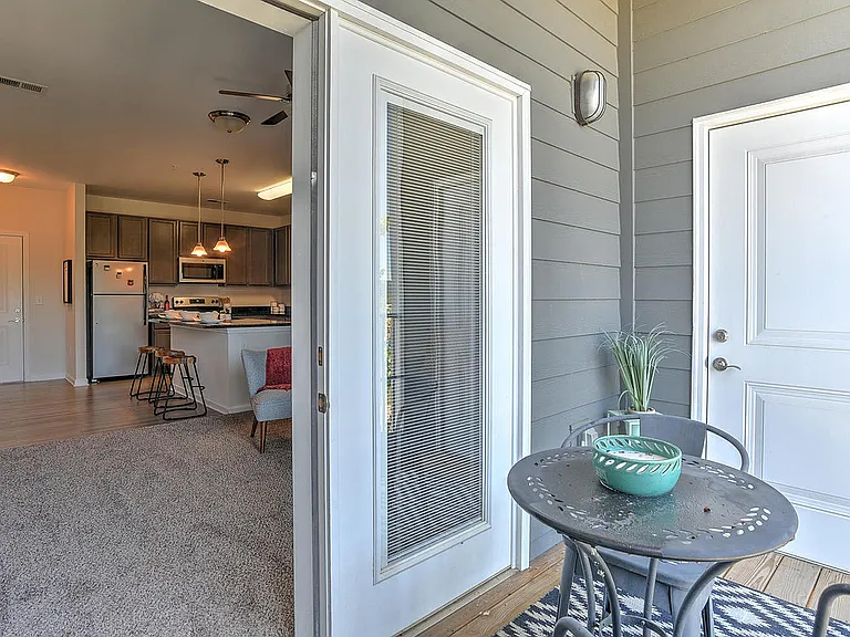 10 Newbridge Apartments — Photo 8