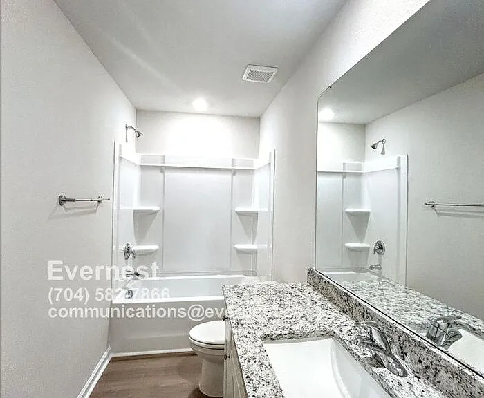2108 Willow Glen Dr — Photo 5