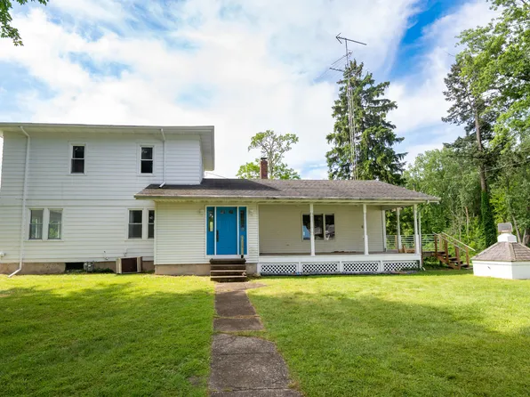 7656 Stevensville Baroda Rd, Stevensville, MI 49127