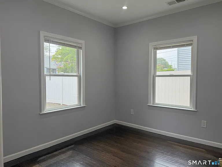 4 Newfield St #1 — Photo 12
